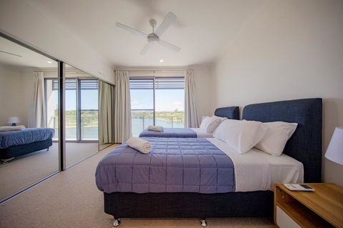 HomePlus - Lakeview Morden Townhouse - Accommodation in Brisbane 3