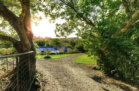 Jacaranda Cottages - Accommodation in Brisbane 2