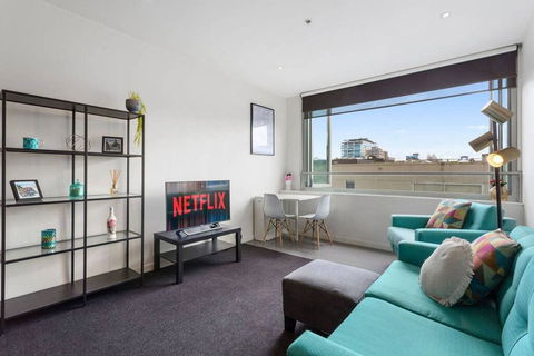 JOLI Opposite MCG And Botanical Gardens - Accommodation in Brisbane 0