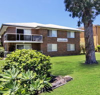 Kanandah 5 - By the Lake - Accommodation in Brisbane