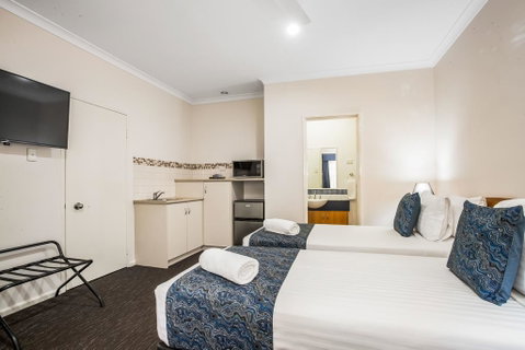 Karratha Central Apartments - Accommodation in Brisbane 3