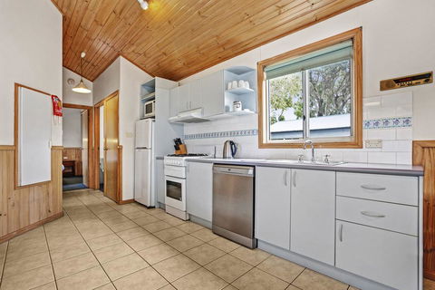 Kendalls Beach Holiday Park - Accommodation in Brisbane 2