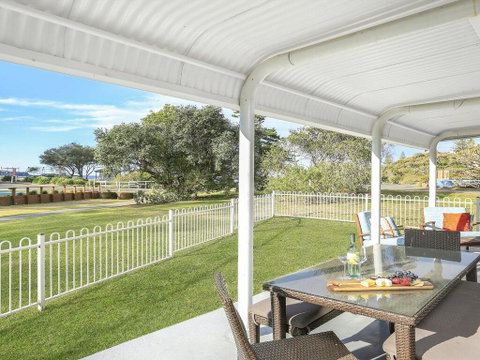 Kendalls Beach House - Accommodation in Brisbane 0