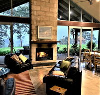 Kenwood Bank Vineyard Retreat - Accommodation in Brisbane