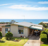 Kianga Parade Beach House - Accommodation in Brisbane