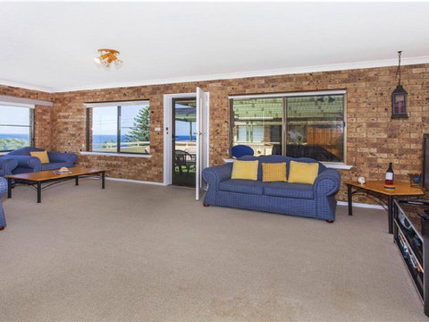 Kiaram A - Tingira Crescent - Accommodation in Brisbane 0
