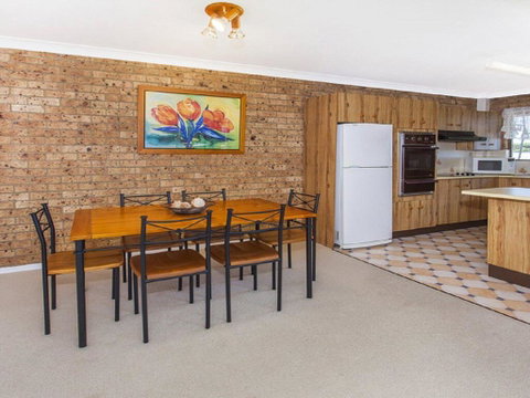 Kiaram A - Tingira Crescent - Accommodation in Brisbane 3