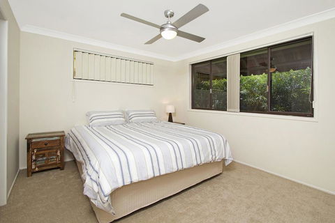 KINGSCLIFF HOLIDAY HOME ON THE HILL - SYD'S VIEW - Accommodation in Brisbane 1