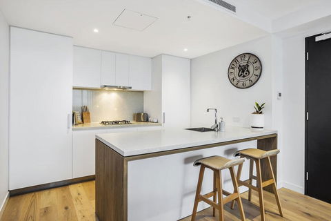 KOZYGURU FORTITUDE VALLEY 2 BED DESIGNER APT + FREE PARKING QFV179-803 - Accommodation in Brisbane 3
