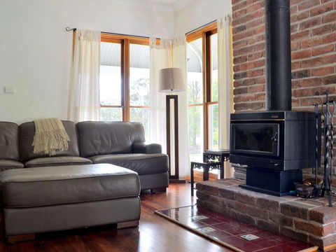 La Sila Homestead On Marrowbone - Cutest Cottage In The Hunter With Killer Views - Accommodation in Brisbane 2