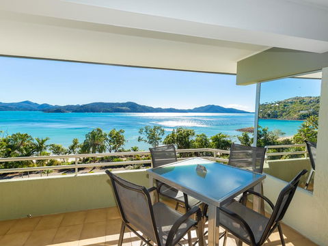 Lagoon 201 - Accommodation in Brisbane 0