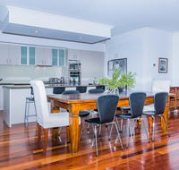 Lahinch Mews - Family Bookings Only - Accommodation in Brisbane