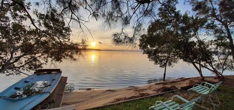LAKEFRONT And SUNSET HAVEN - Accommodation in Brisbane 1