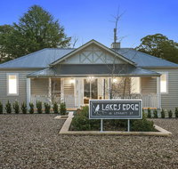 Lakes Edge - Accommodation in Brisbane