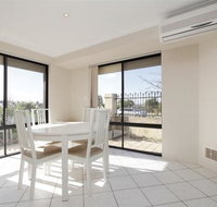 Lakeside Fun house near the Swan Valley - Accommodation in Brisbane
