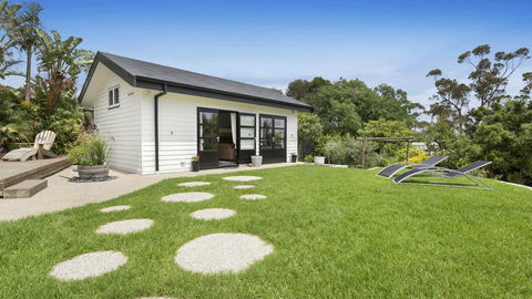 LANIKAI - MOUNT MARTHA - Accommodation in Brisbane 1