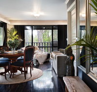 Lardi Lane - Accommodation in Brisbane