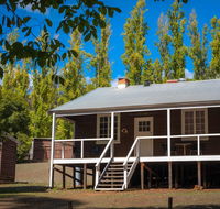 Lewana Cottages - Accommodation in Brisbane