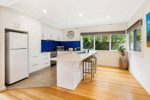 Lighthouse Cottage - Accommodation in Brisbane 2