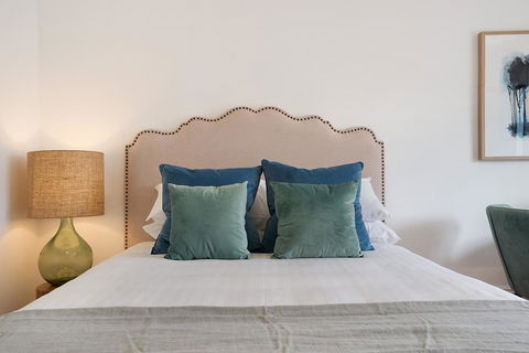 Luxurious Light-filled Studio In Winning Location - Accommodation in Brisbane 3