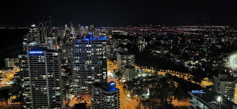 Luxury 3 Bedroom In Heart Of Surfers Paradise - Accommodation in Brisbane 2