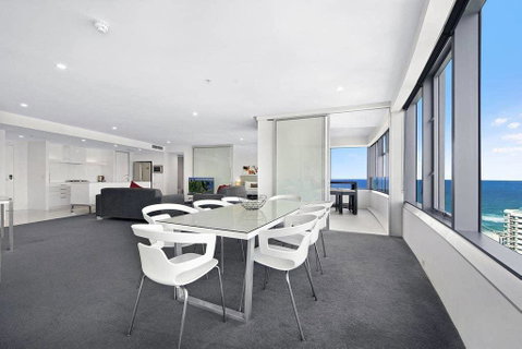 Luxury 3 Bedroom In Heart Of Surfers Paradise - Accommodation in Brisbane 0
