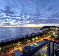 Luxury Beachfront Sky Home Exceptional Ocean Views - Accommodation in Brisbane