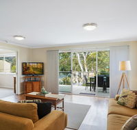 Luxury Boardwalk Apartment - Unit 7 - Accommodation in Brisbane