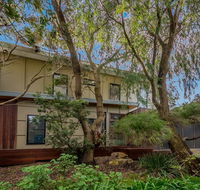 LUXURY BY THE SEA - CLOSE TO THE BEACH - Accommodation in Brisbane