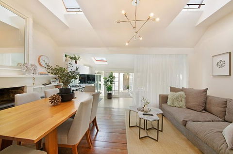 Luxury Designer Paddington Cottage + FREE WIFI - Accommodation in Brisbane 2