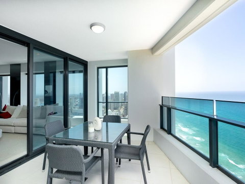 Luxury For The Soul 2 Bedroom Beachfront Apartment - Accommodation in Brisbane 0