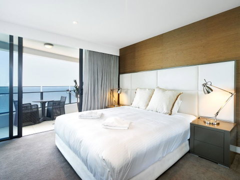 Luxury For The Soul 2 Bedroom Beachfront Apartment - Accommodation in Brisbane 2
