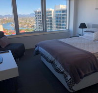 Luxury Large One Bedroom Surfers Paradise - Accommodation in Brisbane