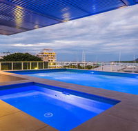 Luxury Waterfront Escape On The Harbour 315