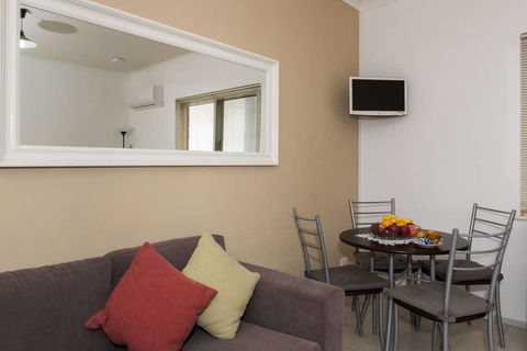 M104 Central Location In Free Transit Zone - Accommodation in Brisbane 0