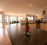 Madora Bay Beach House - Accommodation in Brisbane