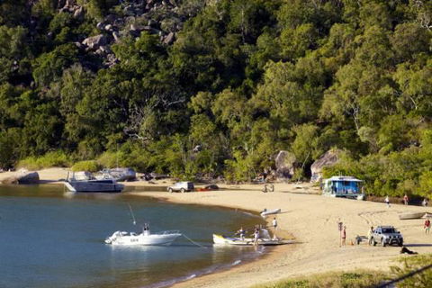 Maggies Beachfront Apt. 9 - Accommodation in Brisbane 2