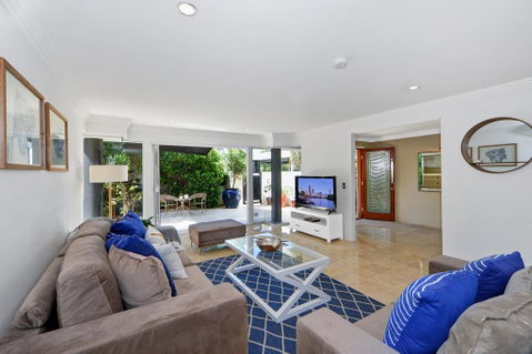 Magic On Main - Accommodation in Brisbane 2