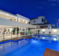 Magic On Main - Accommodation in Brisbane