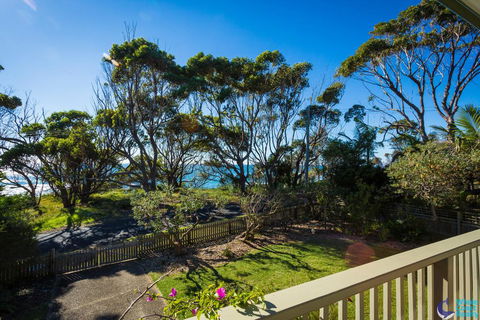 Magical Mystery Bay Road - Accommodation in Brisbane 0