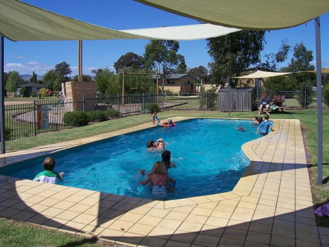 Mansfield Holiday Park - Accommodation in Brisbane 0