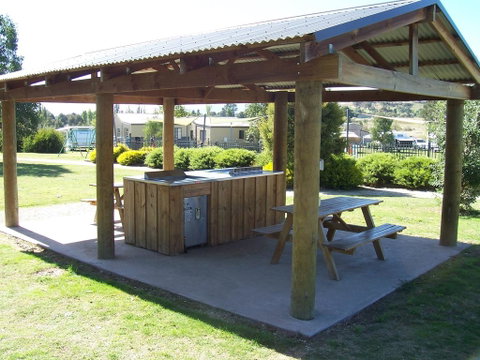 Mansfield Holiday Park - Accommodation in Brisbane 2