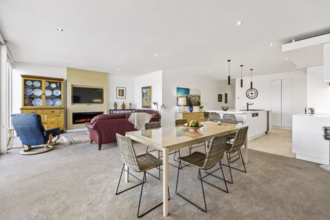 MARINA VIEW - Accommodation in Brisbane 2