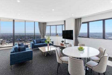Meriton Suites Kent Street - Accommodation in Brisbane 0