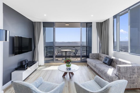 Meriton Suites Southport - Accommodation in Brisbane 0