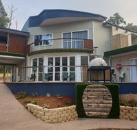 Merry Mary - Accommodation in Brisbane