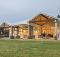 Metricup House - elegant country retreat - Accommodation in Brisbane