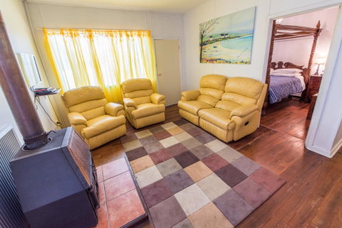 Miramar Cottage - Accommodation in Brisbane 2