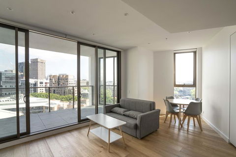 Modern Apartment In Darling Harbour - Accommodation in Brisbane 3