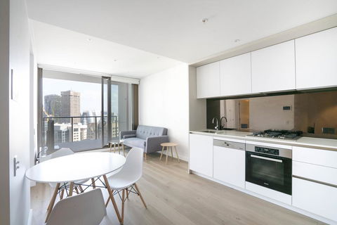Modern Apartment In Darling Harbour - Accommodation in Brisbane 0